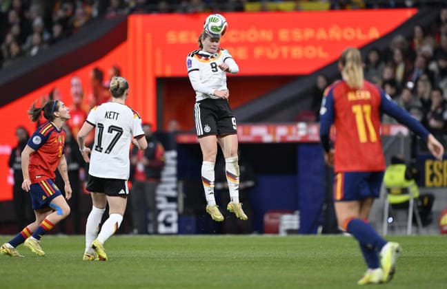 Spain v Germany - UEFA Women s Nations League 2025 Final Second Leg MADRID, SPAIN - DECEMBER 02:Sjoeke Nusken (C) of Germany competes during the UEFA Women s Nations League 2025 final second leg match between Spain and Germany at Estadio Metropolitano on December 02, 2025 in Madrid, Spain. Burak Akbulut Anadolu Madrid Spain. Editorial use only. Please get in touch for any other usage.  Copyright: x2025xAnadoluxBurakxAkbulutx
