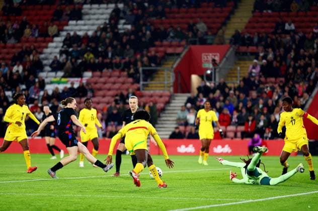 Lucia Kendall of England scores the opening goal. England Women v Ghana Women, International Friendly, Länderspiel, Nationalmannschaft Football, St Mary s Stadium, Southampton, UK - 02 Dec 2025Southampton St Mary s Stadium United Kingdom EDITORIAL USE ONLY No use with unauthorised audio, video, data, fixture lists, club league logos or live services. Online in-match use limited to 120 images, no video emulation. No use in betting, games or single club league player publications.  Copyright: xJamesxMarsh Shutterstockx 16005561aa