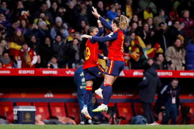 UEFA Women s Nations League final - Spain vs Germany MADRID,SPAIN - 2 December:Vicky Lopez of Spain and Alexia Putellas of Spain celebrates a goal during the UEFA Women s Nations League final 2025 26 second leg match between Spain and Germany at Riyadh Air Metropolitano Stadium. (Photo by Guille Martinez f22photo) Madrid Riyadh Air Metropolitano Stadium Spain Copyright: xGuillermoxMartinezx