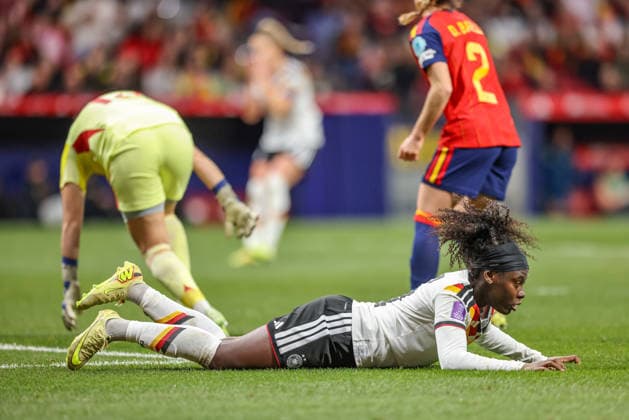 ESP, Madrid, Spain vs Germany, international match, football, UEFA, 2025 2026 season, Womens Nations League, Riyadh Air Metropolitano, final in picture Nicole Anyomi Germany 11 on the ground, disappointment DFB DFL REGULATIONS PROHIBIT ANY USE OF PHOTOGRAPHS AS IMAGE SEQUENCES AND OR QUASI VIDEO, 02 12 2025 Copyright: HMBxMedia HendrikxHamelau