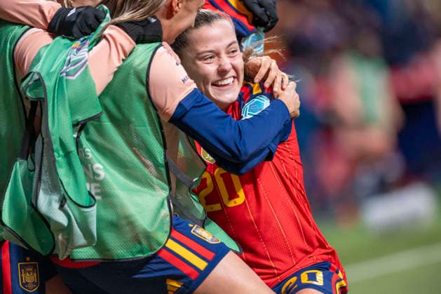 December 2, 2025, Madrid, Madrid, Spain: CLAUDIA PINA MEDINA of Spanish National celebrates first a goal during the second leg of the 2025 UEFA Women s Nations League final between the Spanish national team, Nationalteam and the German national team, held at the Riad Air Metropolitano on December 2, 2025, in Madrid, Spain. Madrid Spain - ZUMAc312 20251202_zsp_c312_044 Copyright: xOscarxManuelxSanchezx