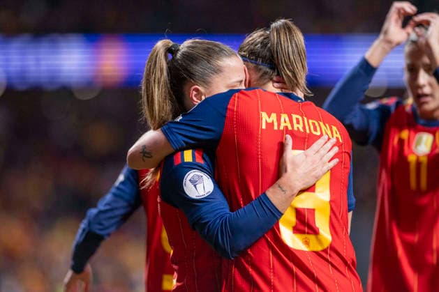 December 2, 2025, Madrid, Madrid, Spain: CLAUDIA PINA MEDINA of Spanish National celebrates first a goal during the second leg of the 2025 UEFA Women s Nations League final between the Spanish national team, Nationalteam and the German national team, held at the Riad Air Metropolitano on December 2, 2025, in Madrid, Spain. Madrid Spain - ZUMAc312 20251202_zsp_c312_045 Copyright: xOscarxManuelxSanchezx