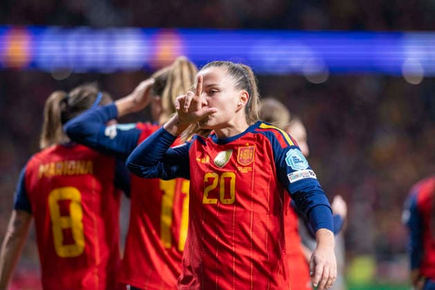 December 2, 2025, Madrid, Madrid, Spain: CLAUDIA PINA MEDINA of Spanish National celebrates first a goal during the second leg of the 2025 UEFA Women s Nations League final between the Spanish national team, Nationalteam and the German national team, held at the Riad Air Metropolitano on December 2, 2025, in Madrid, Spain. Madrid Spain - ZUMAc312 20251202_zsp_c312_049 Copyright: xOscarxManuelxSanchezx