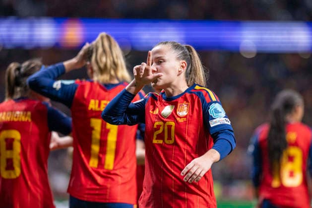 December 2, 2025, Madrid, Madrid, Spain: CLAUDIA PINA MEDINA of Spanish National celebrates first a goal during the second leg of the 2025 UEFA Women s Nations League final between the Spanish national team, Nationalteam and the German national team, held at the Riad Air Metropolitano on December 2, 2025, in Madrid, Spain. Madrid Spain - ZUMAc312 20251202_zsp_c312_073 Copyright: xOscarxManuelxSanchezx