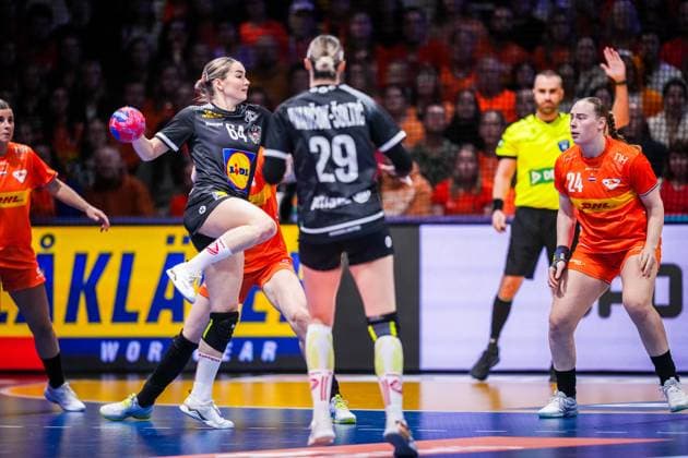 ROTTERDAM , 02-12-2025 , Rotterdam Ahoy , Womens World Championship, WM, Weltmeisterschaft Handball 2025 , match between Netherlands and Austria , picture shows Austria player Ana Pandza Netherlands - Austria (women)  x32315125x Copyright: