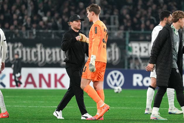 Germany DFB Cup 2025 26, Round of 16 Borussia Mönchengladbach vs FC St Pauli 02 12 2025 Borussia Park Mönchengladbach, North Rhine Westphalia Eugen Polanski Head Coach, Borussia Mönchengladbach Moritz Nicolas 33, Borussia Mönchengladbach Copyright: xCelinaxLeiersx