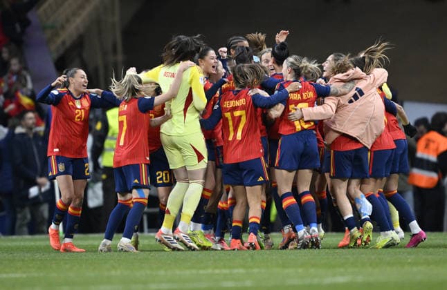 Spain v Germany - UEFA Women s Nations League 2025 ?????? MADRID, SPAIN - DECEMBER 2: Players of Spain celebrate the victory at the end of the UEFA Women s Nations League 2025 final second leg football match between Spain and Germany at Estadio Metropolitano in Madrid, Spain on December 2, 2025. Burak Akbulut Anadolu Madrid Spain. Editorial use only. Please get in touch for any other usage.  Copyright: x2025xAnadoluxBurakxAkbulutx