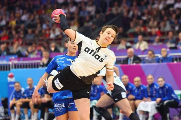 Goal throw by Alina Grijseels Germany Faroe Islands vs Germany, Handball, Womens World Championship, 02 12 2025 Faroe Islands vs Germany, Handball, Womens World Championship, 02 12 2025 Dortmund Copyright: xEibner-Pressefotox EP_RWS
