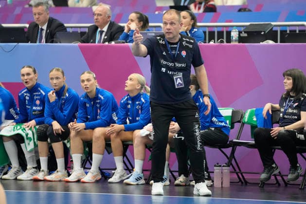 Coach Claus Leth Mogensen Faroe Islands gestures during the 27th IHF Women s Handball World Championship Main Round match between Germany and Faroe Islands at Westfalenhalle on December 2, 2025 in Dortmund, Germany Photo by Alex Gottschalk DeFodi Images