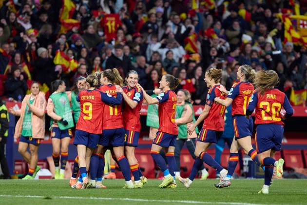 Spain v Germany - UEFA Women s Nations League 2025 Final Second Leg MADRID, SPAIN - DECEMBER 02: Vicky Lopez of Spain celebrates after scoring his team s third goal during the UEFA Women s Nations League 2025 final second leg match between Spain and Germany at Estadio Metropolitano on December 02, 2025 in Madrid, Spain. (Photo by Jose Javier Martinez Photo Players Images Magara Press) Madrid Metropolitano Stadium Spain Copyright: xJosexJavierxMartinezx