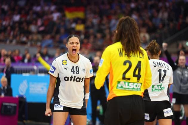 Aimee von Pereira Germany cheers Faroe Islands vs Germany, Handball, Womens World Championship, 02 12 2025 Faroe Islands vs Germany, Handball, Womens World Championship, 02 12 2025 Dortmund Copyright: xEibner-Pressefotox EP_RWS