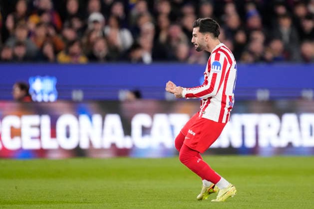 FC Barcelona, Barca v Atletico de Madrid - LaLiga EA Sports Alex Baena left winger of Atletico de Madrid and Spain celebrates after scoring his sides first goal during the La Liga EA Sports match between FC Barcelona and Atletico de Madrid at Spotify Camp Nou on December 2, 2025 in Barcelona, Spain. Barcelona Spain  Copyright: xJosexBretonx originalFilename:bretonhernandez-fcbarcel251202_np5AG.jpg
