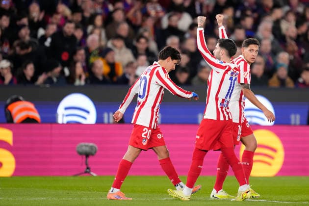 FC Barcelona, Barca v Atletico de Madrid - LaLiga EA Sports Alex Baena left winger of Atletico de Madrid and Spain celebrates after scoring his sides first goal during the La Liga EA Sports match between FC Barcelona and Atletico de Madrid at Spotify Camp Nou on December 2, 2025 in Barcelona, Spain. Barcelona Spain  Copyright: xJosexBretonx originalFilename:bretonhernandez-fcbarcel251202_nphE6.jpg