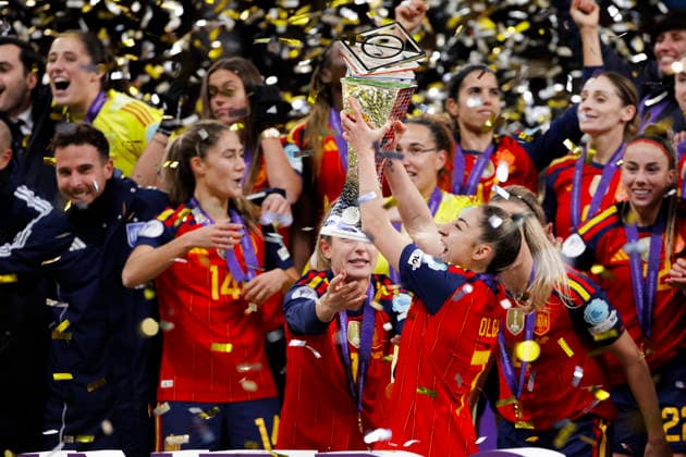 UEFA Women s Nations League final - Spain vs Germany MADRID,SPAIN - 2 December:Spanish players celebrate their UEFA Nations League title during the UEFA Women s Nations League final 2025 26 second leg match between Spain and Germany at Riyadh Air Metropolitano Stadium. (Photo by Guille Martinez f22photo) Madrid Riyadh Air Metropolitano Stadium Spain Copyright: xGuillermoxMartinezx