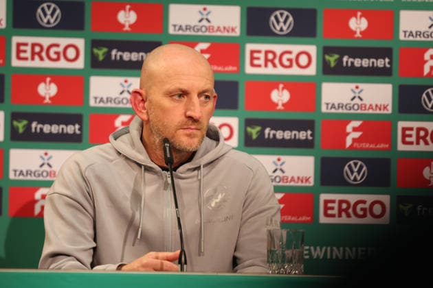 02 12 2025, xrekx, Football DFB Cup 1 8 Final, Hertha BSC Berlin 1 FC Kaiserslautern v l Press Conference Torsten Lieberknecht Coach 1 FC Kaiserslautern DFL DFB REGULATIONS PROHIBIT ANY USE OF PHOTOGRAPHS as IMAGE SEQUENCES and or QUASI VIDEO Berlin
