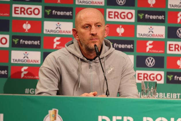02 12 2025, xrekx, Football DFB Cup 1 8 Final, Hertha BSC Berlin 1 FC Kaiserslautern v l Press Conference Torsten Lieberknecht Coach 1 FC Kaiserslautern DFL DFB REGULATIONS PROHIBIT ANY USE OF PHOTOGRAPHS as IMAGE SEQUENCES and or QUASI VIDEO Berlin
