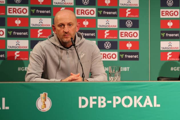 02 12 2025, xrekx, Football DFB Cup 1 8 Final, Hertha BSC Berlin 1 FC Kaiserslautern v l Press Conference Torsten Lieberknecht Coach 1 FC Kaiserslautern DFL DFB REGULATIONS PROHIBIT ANY USE OF PHOTOGRAPHS as IMAGE SEQUENCES and or QUASI VIDEO Berlin
