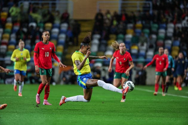 Tarci ( Brasil National Womens Team ) in action during the match between Portugal National Womens team and Brasil National Womens team, friendly preparation game at Estadio Municipal de Aveiro on 2 December 2025. Aveiro Estadio Municipal de Aveiro Aveiro Portugal Copyright: xIMAGOx xPRIMExSPORTSxIMAGESx xFILIPExOLIVEIRAx