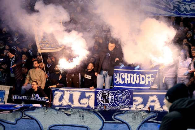 DEU, DFB Pokal, Hertha BSC vs 1 FC Kaiserslautern, 02 12 2025, Berliner Olympiastadion, Berlin, DEU, DFB Pokal, Hertha BSC vs 1 FC Kaiserslautern, im Bild Hertha BSC Fans, Pyro DFL regulations prohibit any use of Photographs as image sequences and or quasi video nordphotoxGmbHx xEngler nph00076