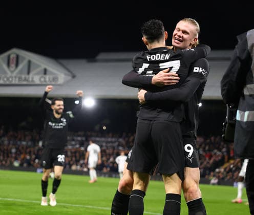London, England, 2nd December 2025. Phil Foden of Manchester City celebrates scoring the fourth goal during the Fulham vs Manchester City Premier League match at Craven Cottage, London. Picture credit should read: Paul Terry Sportimage EDITORIAL USE ONLY. No use with unauthorised audio, video, data, fixture lists, club league logos or live services. Online in-match use limited to 120 images, no video emulation. No use in betting, games or single club league player publications. SPI_052_PT_Fulham_Man_City SPI-4339-0050