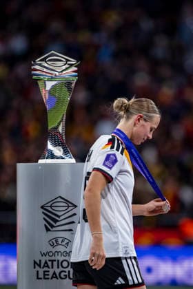 Spain v Germany - UEFA Women s Nations League 2025 Final Second Leg Giulia Gwinn of Germany is seen disappointed while she passes in front of the trophyduring the UEFA Women s Nations League 2025 final second leg match between Spain and Germany at Estadio Riyadh Air Metropolitano on December 2, 2025 in Madrid, Spain. Madrid Estadio Riyadh Air Metropolitano Madrid Spain Copyright: xAlbertoxGardinx AGardin_20251202_Foot_Women_Spain_Germany_1171