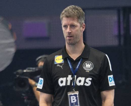 02 12 2025 xkhx Dormund, Westfallenhalle Handball Womens World Championship Main Round Germany vs Faroe Islands Head Coach Markus Gaugisch Germany