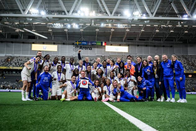 251202 Players of France celebrate after the Women s Nations League bronze medal second leg match between Sweden and France on December 2, 2025 in Stockholm Photo Simon Hastegard BILDBYRAN code SH JM0754 bbeng fotboll football soccer fotball nations league uefa women s nations league bronsmatch bronze medal match dam sverige sweden frankrike france jubel  Copyright: SIMONxHASTEGARD BB251202SH067