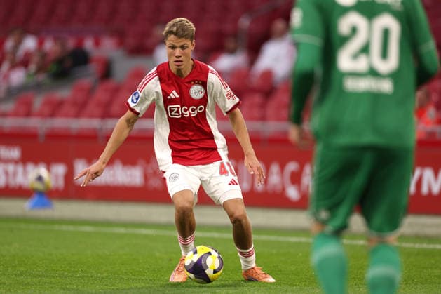 Sean Steur of AFC Ajax during the match AFC Ajax Amsterdam vs FC Groningen at the Johan Cruijff ArenA for the Dutch Vriendenloterij Eredivisie season 2025 2026 in AMSTERDAM, Netherlands on 1 december 2025, photo by Peter Lous EYE4images DeFodi Images
