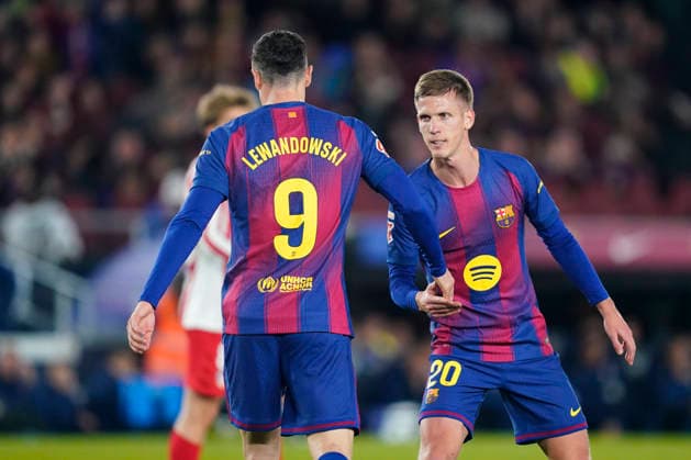 ESP: FC Barcelona, Barca - Atletico de Madrid. La Liga EA Sports. Date 19 Robert Lewandowski and Dani Olmo of FC Barcelona during the La Liga EA Sports match between FC Barcelona and Atletico de Madrid played at Spotify Camp Nou Stadium on December 2 2025 in Barcelona, Spain. kpng Copyright: xSergioxRuizx xImagox PS_2511202_BAR_ATL_016