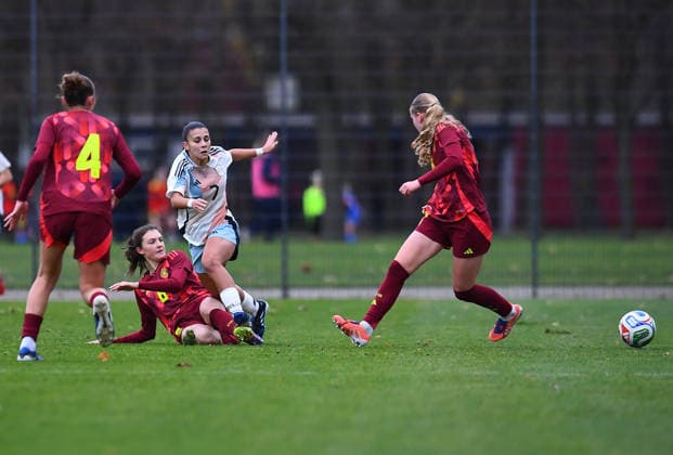 Soccer European Championship Qualification U19 Juniors Germany Spain on 02 12 2025 at the Sportschule Wedau in Duisburg f l n r Lina Szaraz Germany , Lotta Wrede Germany , Zoe Schick Germany , Marie Gmeineder Germany DFB regulations prohibit any use of photographs as image sequences and or quasi video Nordrhein Westfalen Germany