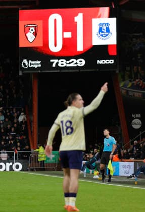 2nd December 2025, Bournemouth, Dorset, England; Premier League Football, AFC Bournemouth versus Everton; Jack Grealish of Everton celebrates after scoring to make it 1-0 in the 78th minute  HongboxChen