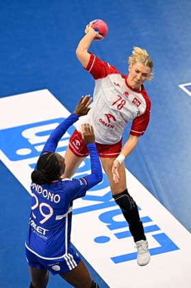 2025.12.02 s-Hertogenbosch pilka reczna kobiet Mistrzostwa Swiata Francja - Polska N z Paulina Uscinowicz Foto Lukasz Laskowski PressFocus 2025.12.02 s-Hertogenbosch IHF WomenÕs Handball World Championship, WM, Weltmeisterschaft France v Poland Paulina Uscinowicz Credit: Lukasz Laskowski PressFocus NEWSPIX.PL --- newspix.pl POLAND OUT! 