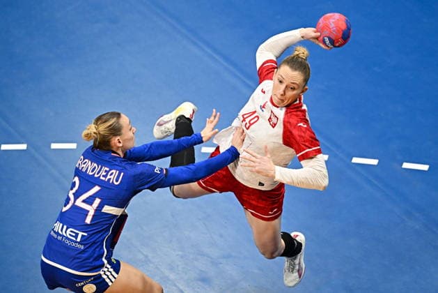 2025.12.02 s-Hertogenbosch pilka reczna kobiet Mistrzostwa Swiata Francja - Polska N z Karolina Kochaniak Foto Lukasz Laskowski PressFocus 2025.12.02 s-Hertogenbosch IHF WomenÕs Handball World Championship, WM, Weltmeisterschaft France v Poland Karolina Kochaniak Credit: Lukasz Laskowski PressFocus NEWSPIX.PL --- newspix.pl POLAND OUT! 
