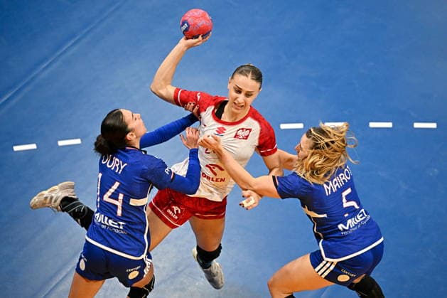 2025.12.02 s-Hertogenbosch pilka reczna kobiet Mistrzostwa Swiata Francja - Polska N z Katarzyna Cygan Foto Lukasz Laskowski PressFocus 2025.12.02 s-Hertogenbosch IHF WomenÕs Handball World Championship, WM, Weltmeisterschaft France v Poland Katarzyna Cygan Credit: Lukasz Laskowski PressFocus NEWSPIX.PL --- newspix.pl POLAND OUT! 