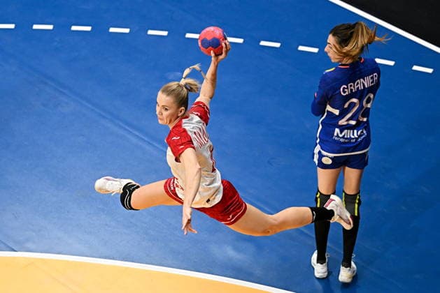 2025.12.02 s-Hertogenbosch pilka reczna kobiet Mistrzostwa Swiata Francja - Polska N z Daria Michalak Foto Lukasz Laskowski PressFocus 2025.12.02 s-Hertogenbosch IHF WomenÕs Handball World Championship, WM, Weltmeisterschaft France v Poland Daria Michalak Credit: Lukasz Laskowski PressFocus NEWSPIX.PL --- newspix.pl POLAND OUT! 