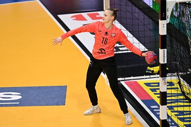 2025.12.02 s-Hertogenbosch pilka reczna kobiet Mistrzostwa Swiata Francja - Polska N z Adrianna Placzek Foto Lukasz Laskowski PressFocus 2025.12.02 s-Hertogenbosch IHF WomenÕs Handball World Championship, WM, Weltmeisterschaft France v Poland Adrianna Placzek Credit: Lukasz Laskowski PressFocus NEWSPIX.PL --- newspix.pl POLAND OUT! 