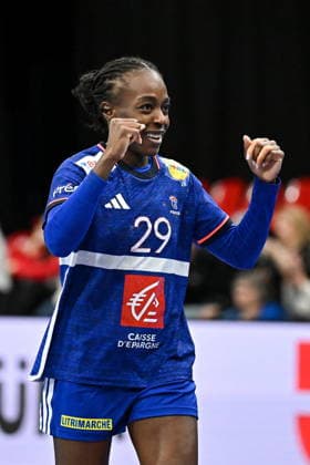 2025.12.02 s-Hertogenbosch pilka reczna kobiet Mistrzostwa Swiata Francja - Polska N z Onacia Ondono Foto Lukasz Laskowski PressFocus 2025.12.02 s-Hertogenbosch IHF WomenÕs Handball World Championship, WM, Weltmeisterschaft France v Poland Onacia Ondono Credit: Lukasz Laskowski PressFocus NEWSPIX.PL --- newspix.pl POLAND OUT! 