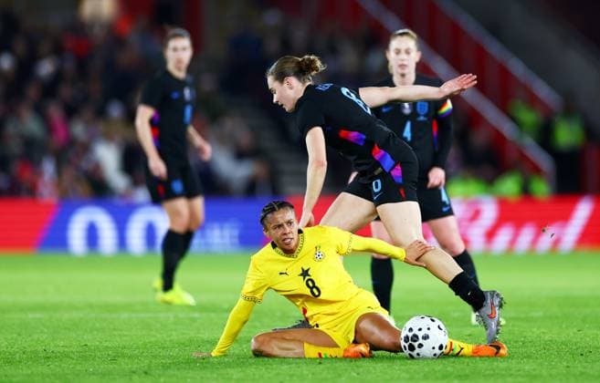 Lucia Kendall of England and Chantelle Boye-Hlorkah of Ghana. England Women v Ghana Women, International Friendly, Länderspiel, Nationalmannschaft Football, St Mary s Stadium, Southampton, UK - 02 Dec 2025Southampton St Mary s Stadium United Kingdom EDITORIAL USE ONLY No use with unauthorised audio, video, data, fixture lists, club league logos or live services. Online in-match use limited to 120 images, no video emulation. No use in betting, games or single club league player publications.  Copyright: xJamesxMarsh Shutterstockx 16005561cf