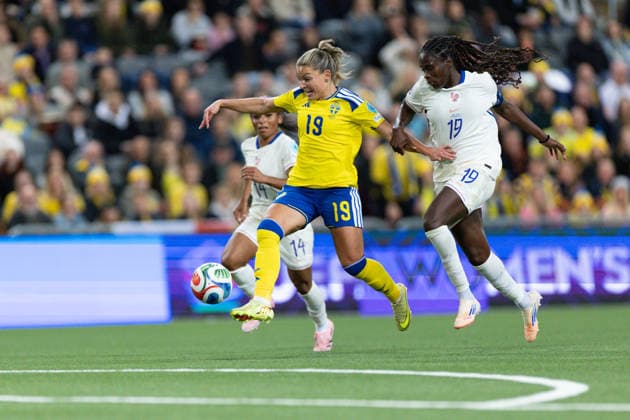 Johanna Rytting Kaneryd (19 Sweden) controls the ball during the Third-place match of the UEFA Womens Nations League football match between Sweden and France at 3Arena in Stockholm, Sweden. Copyright: xAnexFrosakerx xSPPx Sportspressphoto_SPR69372