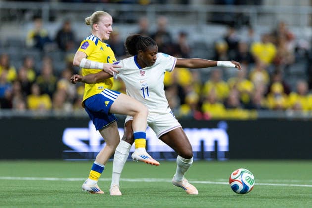 Kadidiatou Diani (11 France) battle for the ball during the Third-place match of the UEFA Womens Nations League football match between Sweden and France at 3Arena in Stockholm, Sweden. Copyright: xAnexFrosakerx xSPPx Sportspressphoto_SPR69376