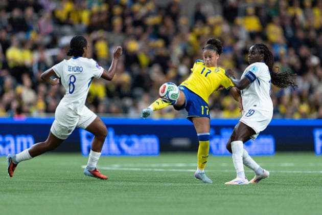 Felicia Schroder (17 Sweden) shoots the ball during the Third-place match of the UEFA Womens Nations League football match between Sweden and France at 3Arena in Stockholm, Sweden. Copyright: xAnexFrosakerx xSPPx Sportspressphoto_SPR69385