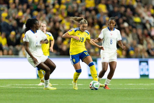 Johanna Rytting Kaneryd (19 Sweden) controls the ball during the Third-place match of the UEFA Womens Nations League football match between Sweden and France at 3Arena in Stockholm, Sweden. Copyright: xAnexFrosakerx xSPPx Sportspressphoto_SPR69396