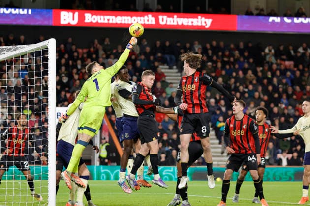 2nd December 2025, Bournemouth, Dorset, England; Premier League Football, AFC Bournemouth versus Everton; Djordje Petrovic of Bournemouth stretches to punch the ball away from a corner kick  HongboxChen