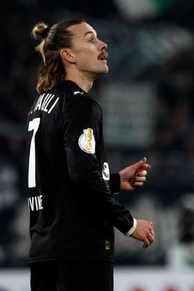 Mönchengladbach, Germany, Germany DFB Pokal Round of 16 Borussia Mönchengladbach FC St Pauli 1 2 02 12 2025 at Borussia Park in Mönchengladbach Jackson IRVINE STP Photo Norbert Schmidt, Duesseldorf
