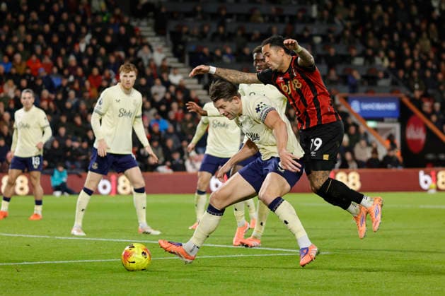 2nd December 2025, Bournemouth, Dorset, England; Premier League Football, AFC Bournemouth versus Everton; James Tarkowski of Everton holds off Justin Kluivert of Bournemouth  HongboxChen