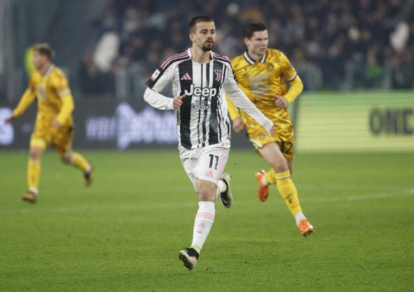 CALCIO - Coppa Italia - Juventus FC vs Udinese Calcio Edon Zhegrova of Juventus FC during the Coppa Itallia, 2025 26 season, football match between Juventus FC and Udinese Calcio on 02 Dicember 2025, at Allianz Stadium, Turin, taly. Photo Nderim KACELI Turin Italy  Copyright: xIPAxSport ABACAx