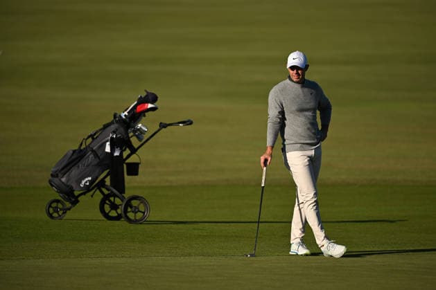 AUSTRALIAN OPEN GOLF PRO AM, Northern Ireland s Rory McIlroy looks on during the Pro-Am round ahead of the Australian Open at the Royal Melbourne Golf Club in Melbourne, Wednesday, December 3, 2025. ( NO ARCHIVING MELBOURNE VICTORIA AUSTRALIA Royal Melbourne Golf Club  Copyright: xJAMESxROSSx 20251203185934847202