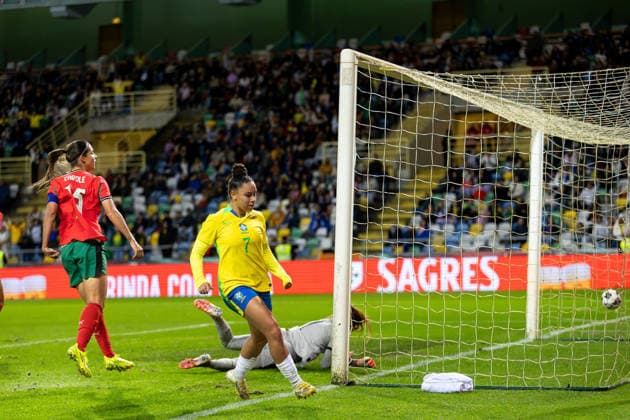 Portugal x Brasil Futebol Feminino AVEIRO, AV - 02.12.2025: PORTUGAL X BRASIL FUTEBOL FEMININO - 85336) Portugal vs Brazil Women& 39;s Football (Photo: Luan Chepernate Fotoarena) x2851955x  LuanxChepernate