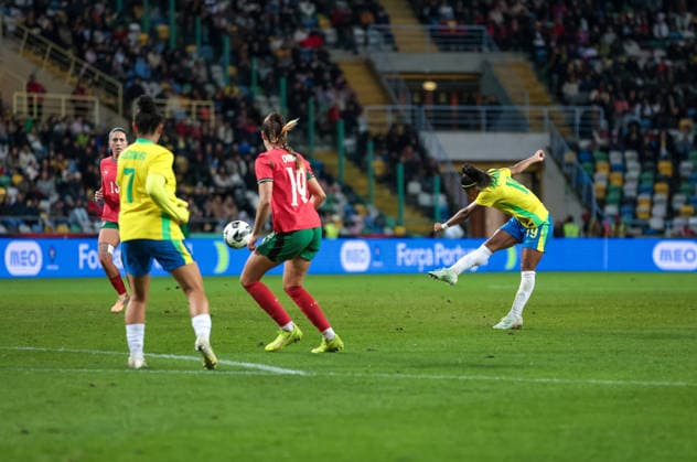 Portugal x Brasil Futebol Feminino AVEIRO, AV - 02.12.2025: PORTUGAL X BRASIL FUTEBOL FEMININO - 85336) Portugal vs Brazil Women& 39;s Football (Photo: Luan Chepernate Fotoarena) x2851958x  LuanxChepernate