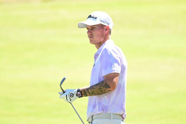 AUSTRALIAN OPEN GOLF PRO AM, Cam John of Australia looks on after playing a shot during the Pro-Am round ahead of the Australian Open at the Royal Melbourne Golf Club in Melbourne, Wednesday, December 3, 2025. ( NO ARCHIVING MELBOURNE VICTORIA AUSTRALIA Royal Melbourne Golf Club  Copyright: xJAMESxROSSx 20251203123688399200